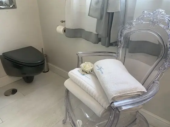 Süit, Balkon, Havuz Manzaralı