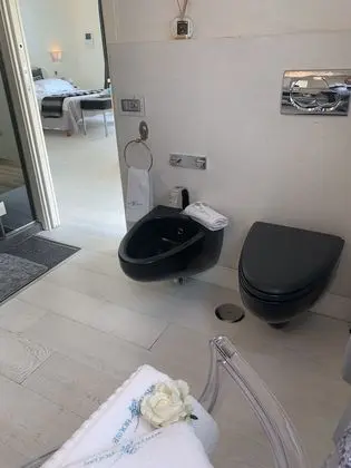 Süit, Balkon, Havuz Manzaralı