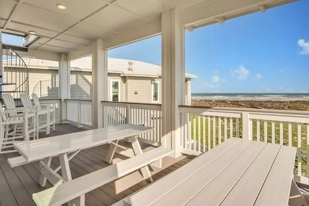 Ev, Birden Çok Yatak, Veranda, Plaj Manzaralı (The White House)