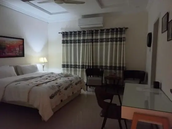 Deluxe Tek Büyük Yataklı Oda