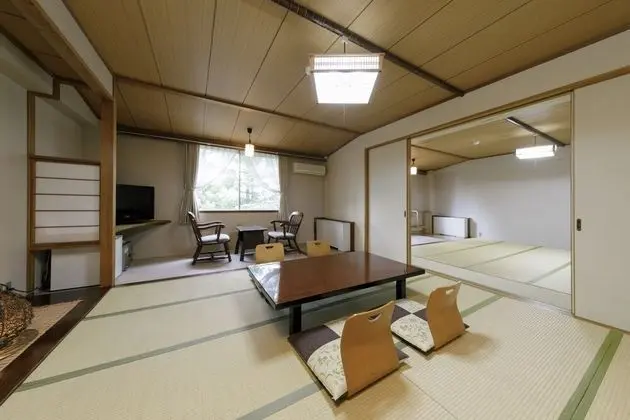 Traditional Oda (Japanese Style, Up to 3 People)