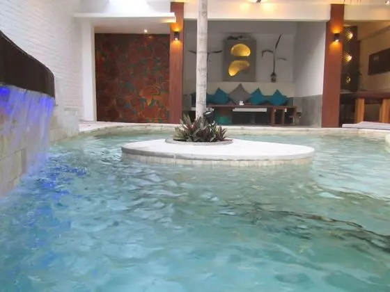 Luxury Package at Master One-Bedroom Villa with Pool and Home Cinema Projector