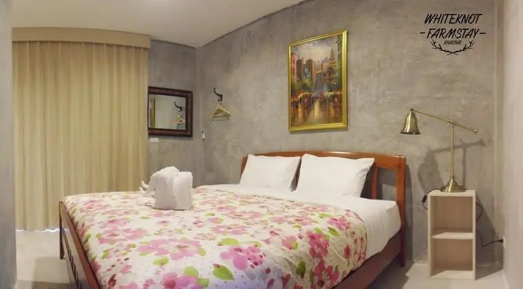 Çift ​​kişilik Deluxe King Bed