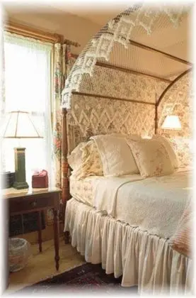 Standard Oda, 1 Büyük (Queen) Boy Yatak, Şömine (Room 6)