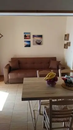 Ev, Havuz Manzaralı