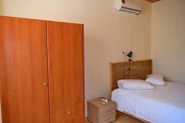 Ev, Havuz Manzaralı