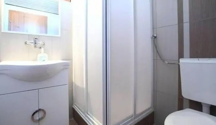 Apart Daire, 1 Yatak Odası, Balkon, Göl Manzaralı