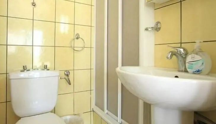 Standard Tek Büyük veya İki Ayrı Yataklı Oda