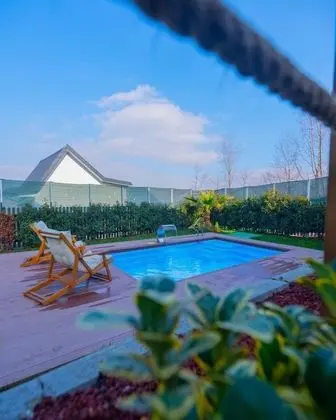 Bungalow, Göl Manzaralı, Isıtmalı Özel Havuzlu