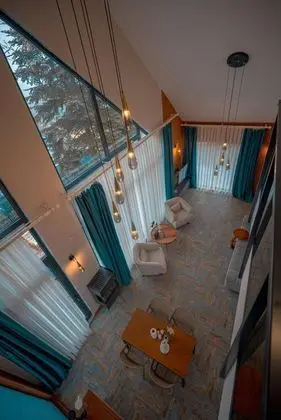Bungalow, Göl Manzaralı, Isıtmalı Özel Havuzlu