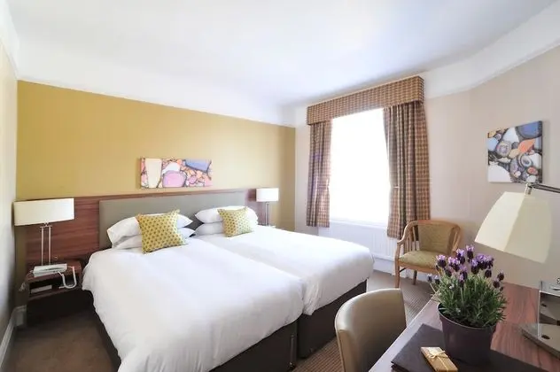 Standard Tek Büyük veya İki Ayrı Yataklı Oda, Şehir Manzaralı