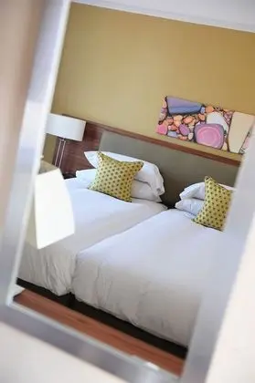 Standard Tek Büyük veya İki Ayrı Yataklı Oda, Şehir Manzaralı