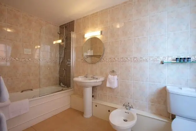 Standard Tek Büyük veya İki Ayrı Yataklı Oda, Şehir Manzaralı