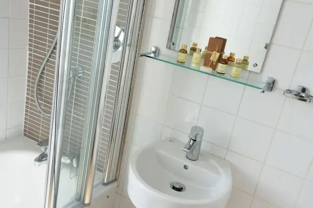 Standard Tek Büyük veya İki Ayrı Yataklı Oda, Şehir Manzaralı
