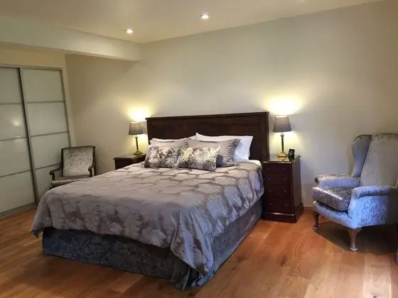 Luxury Oda (Woodland – Superking Bed)
