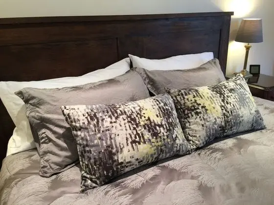 Luxury Oda (Woodland – Superking Bed)