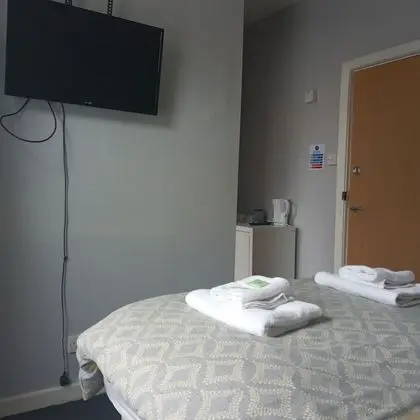 Comfort Tek Büyük Yataklı Oda
