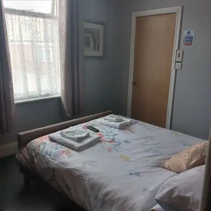 Comfort Tek Büyük Yataklı Oda