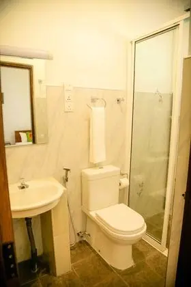 Deluxe Üç Kişilik Oda, Birden Çok Yatak, Engellilere Uygun, Tepe Manzaralı