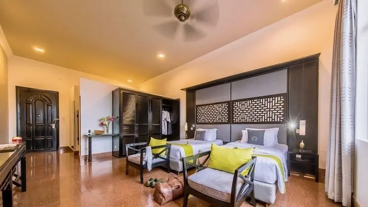 Junior Suite - Twin Beds