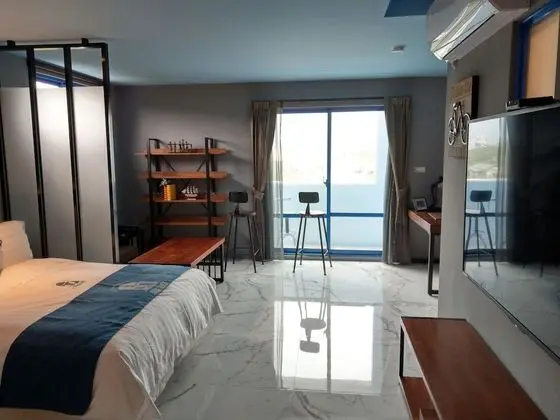 Comfort Dört Kişilik Oda, 2 Çift Kişilik Yatak, Kısmi Deniz Manzaralı