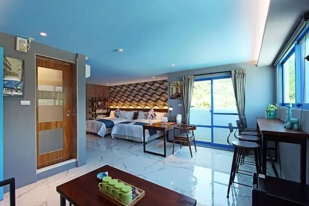 Comfort Dört Kişilik Oda, 2 Çift Kişilik Yatak, Kısmi Deniz Manzaralı