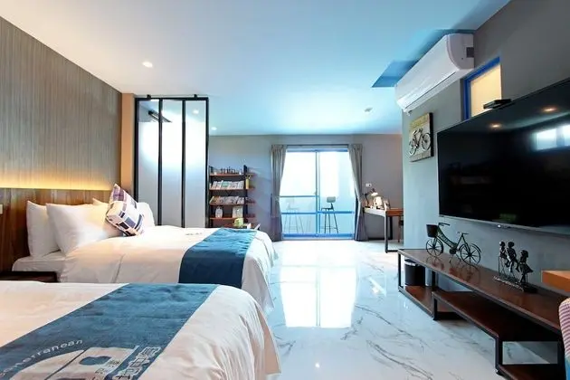 Comfort Dört Kişilik Oda, 2 Çift Kişilik Yatak, Kısmi Deniz Manzaralı