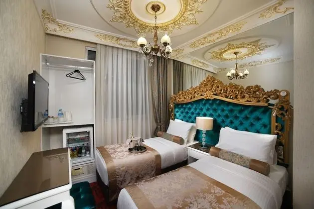 Economy Room