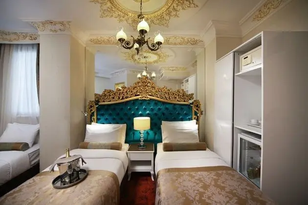 Economy Room