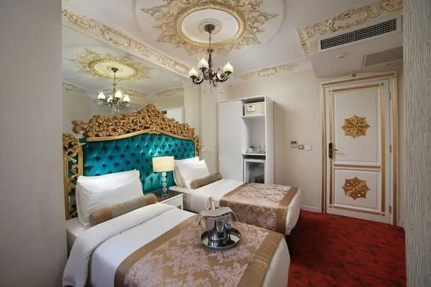 Economy Room