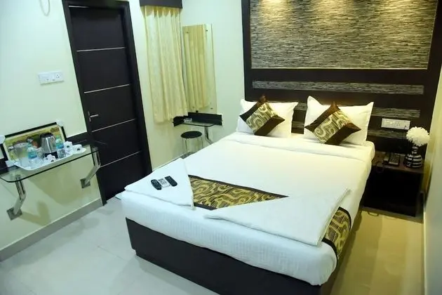 Deluxe Büyük Yataklı Tek Kişilik Oda, 1 Yatak Odası, Sigara İçilebilir