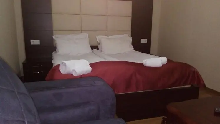 Basic Tek Büyük Yataklı Oda