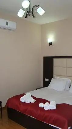Basic Tek Büyük Yataklı Oda