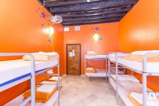 Family Oda, Banyolu/Duşlu (6 People)