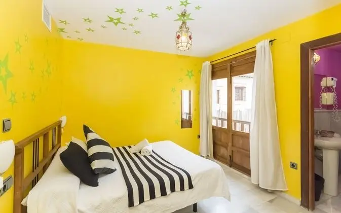 Tek Büyük Yataklı Oda, Banyolu/Duşlu