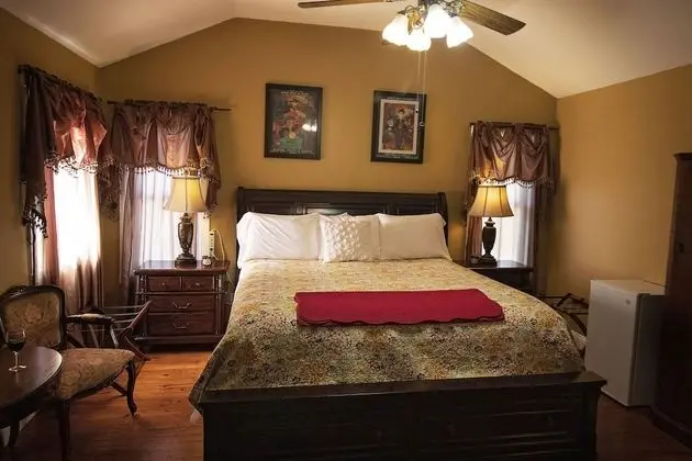 Oda (Mardi Gras Room)