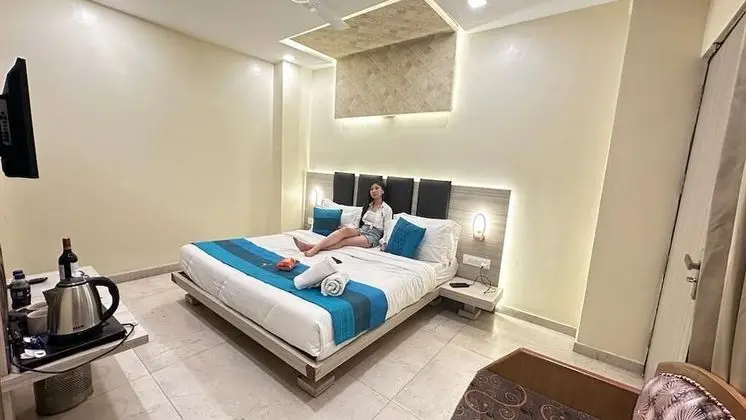Deluxe Tek Büyük Yataklı Oda