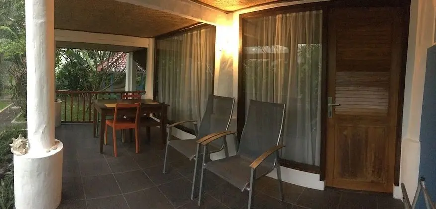 Comfort Oda, 1 Büyük (Queen) Boy Yatak, Havuz Manzaralı