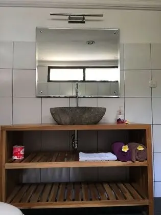 Deluxe Üç Kişilik Oda, Birden Çok Yatak, Havuz Manzaralı