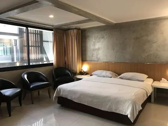 Standard King Room