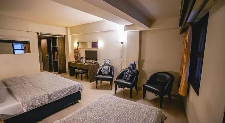 Standard King Room