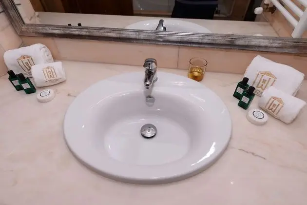 Luxury Tek Büyük Yataklı Oda, 1 Yatak Odası, Havuz Manzaralı