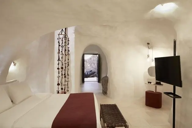 Athiri Junior Suite with private heated indoor plunge pool