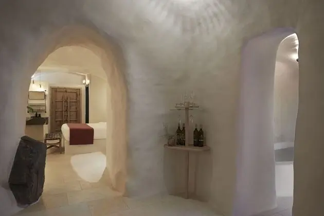 Athiri Junior Suite with private heated indoor plunge pool