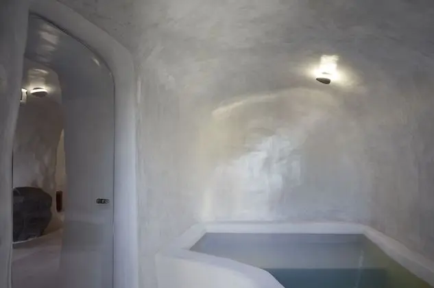 Athiri Junior Suite with private heated indoor plunge pool