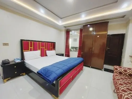 Deluxe Tek Büyük Yataklı Oda