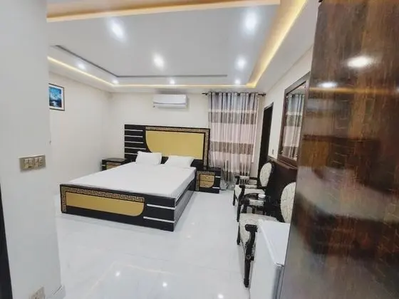 Deluxe Tek Büyük Yataklı Oda