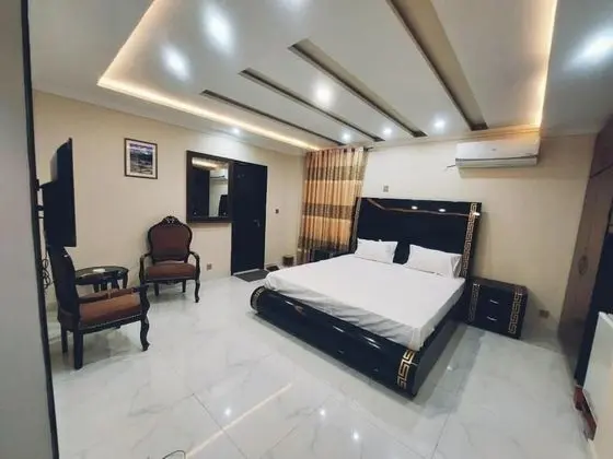 Deluxe Tek Büyük Yataklı Oda