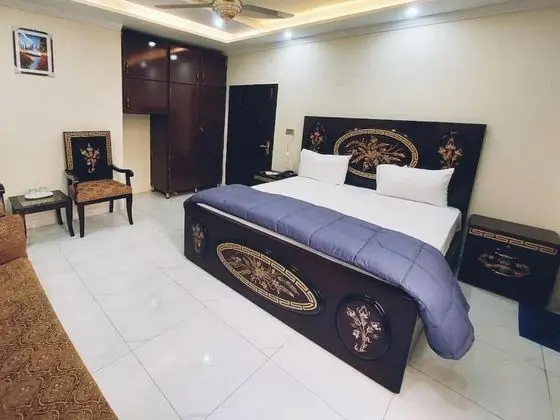 Deluxe Tek Büyük Yataklı Oda