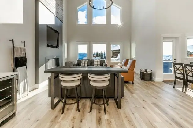 Ev (4 Bedrooms)